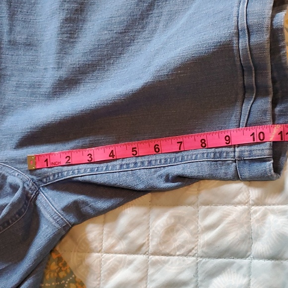 Ladies' Pull-on denim shorts size 12 - Picture 6 of 10